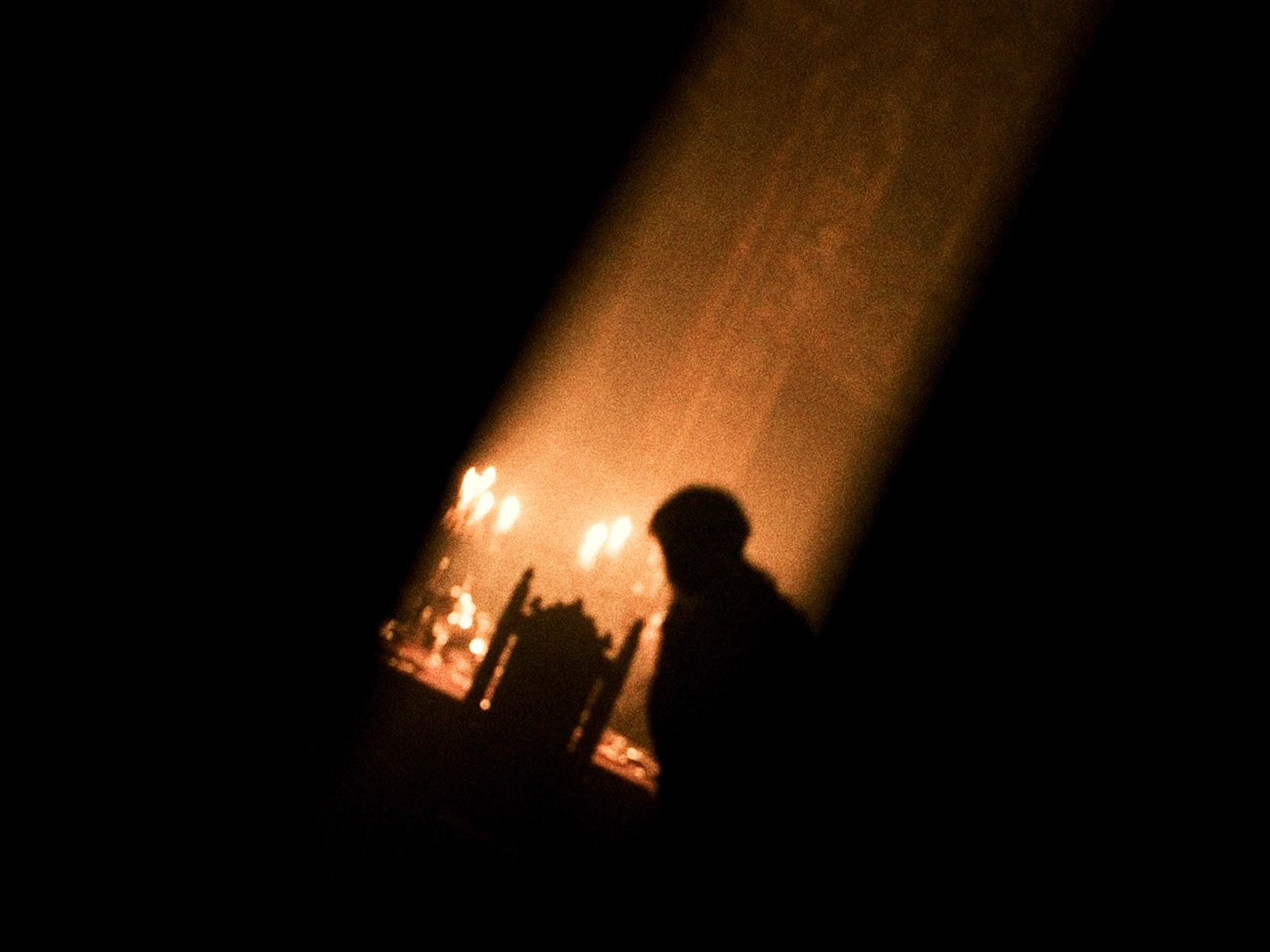 V2